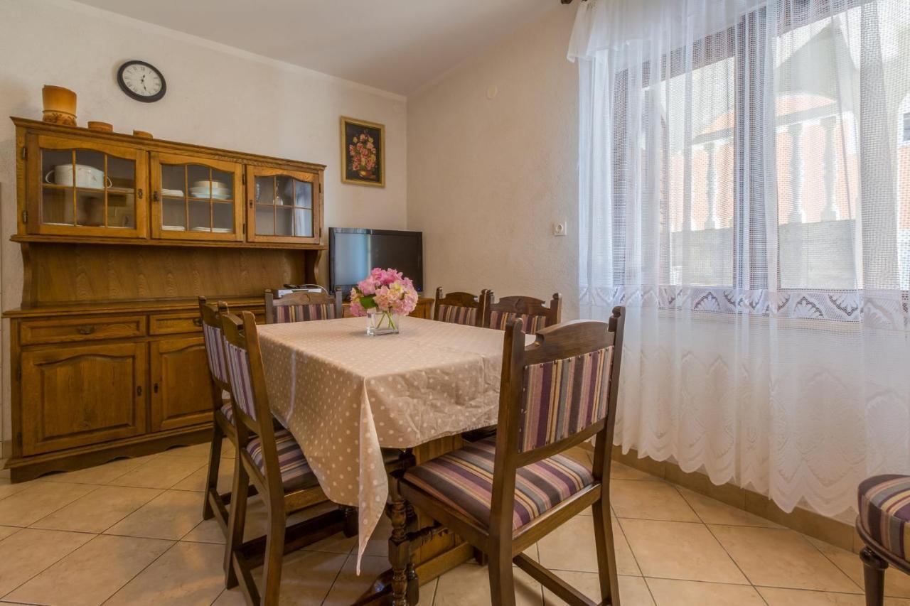 Amila Appartement Crikvenica Buitenkant foto