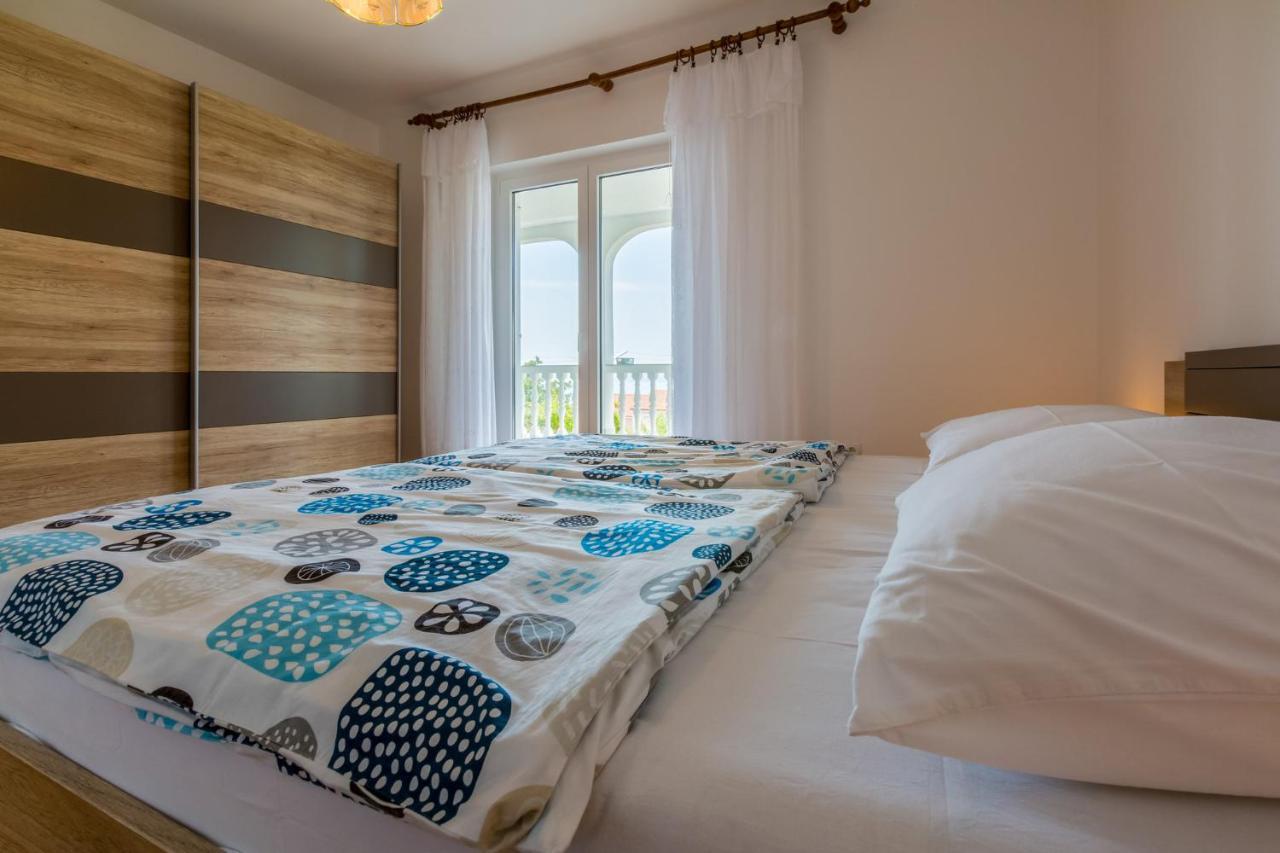 Amila Appartement Crikvenica Buitenkant foto