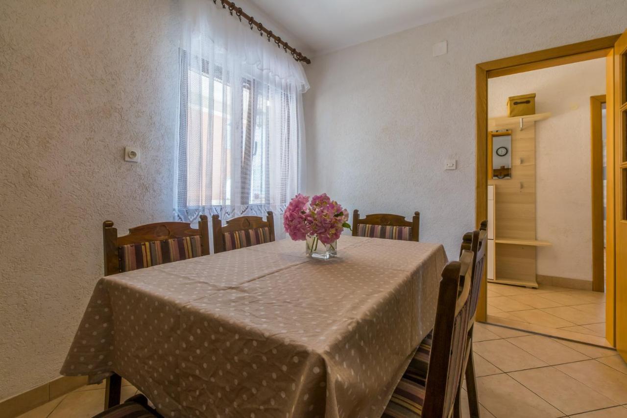 Amila Appartement Crikvenica Buitenkant foto