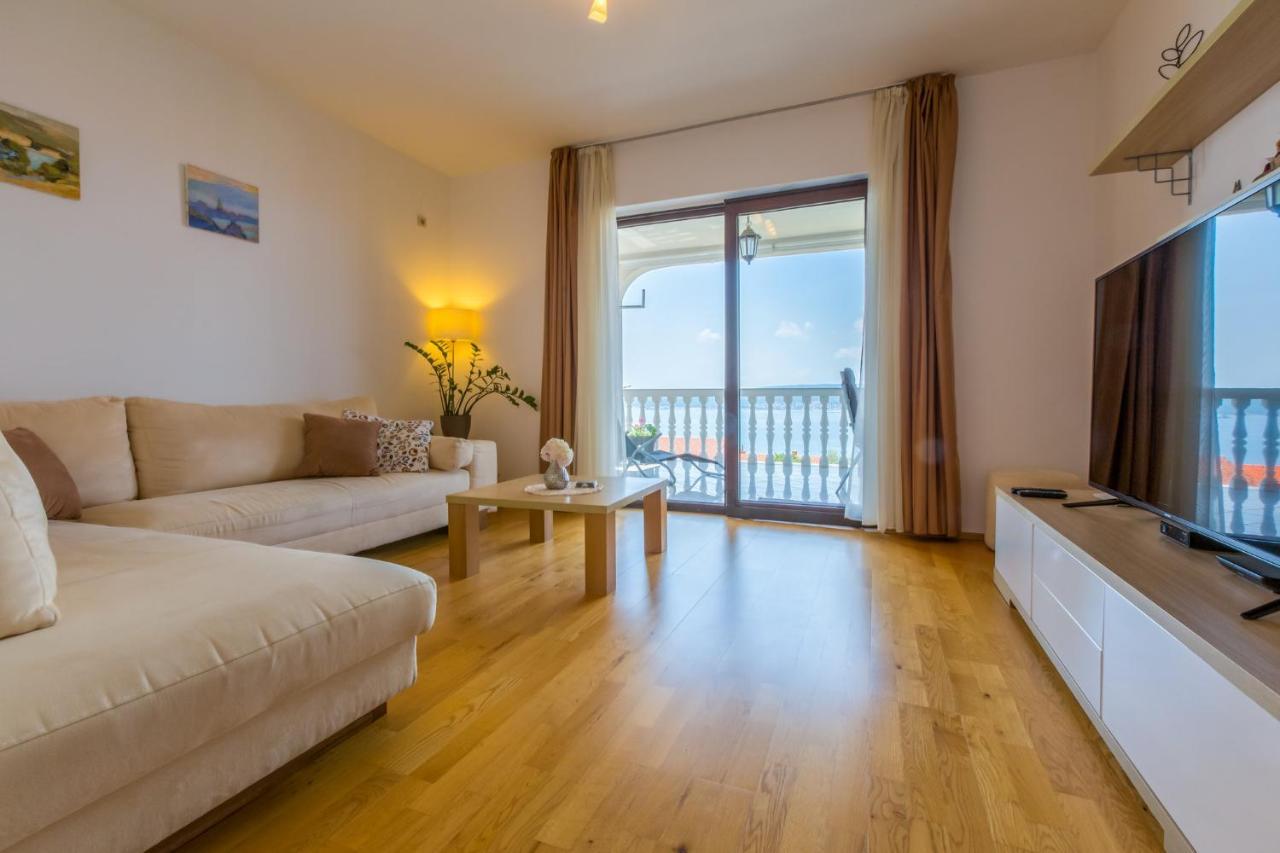 Amila Appartement Crikvenica Buitenkant foto